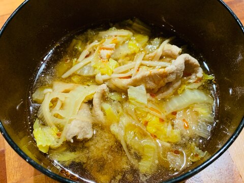 豚バラと白菜のごま味噌スープ！